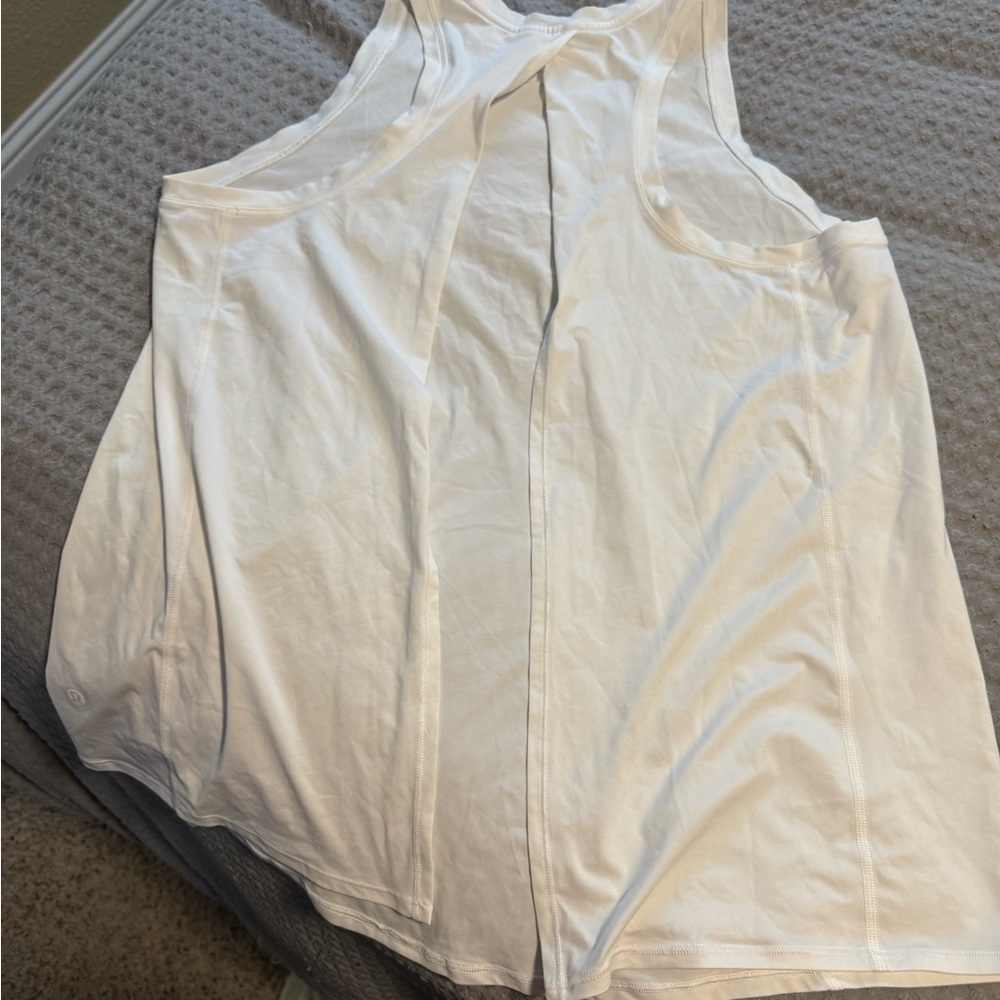 White Sleeveless lululemon open back/tie option top